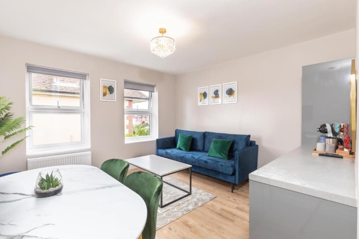 Ocean Studio Apartments Littlehampton Bagian luar foto
