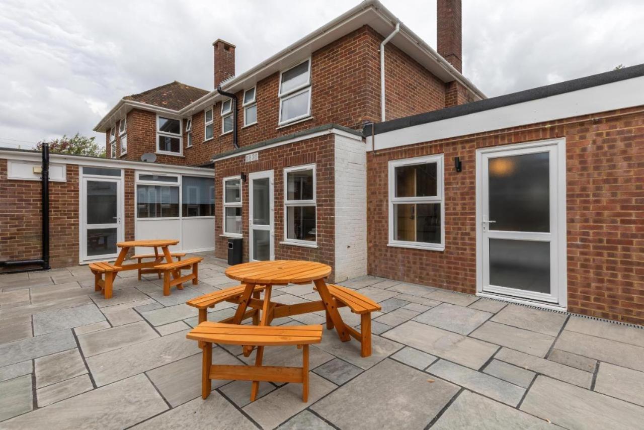 Ocean Studio Apartments Littlehampton Bagian luar foto